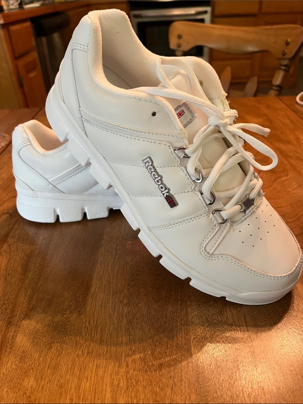NIB NEW Reebok Women’s Classic CL RIVYX ll White Walking Tennis Shoes